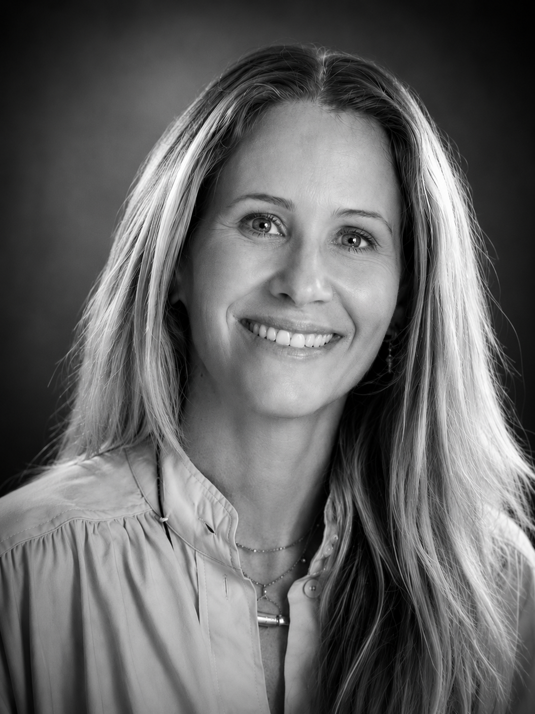 Portrait noir et blanc du Dr Sophie DOMERGUE